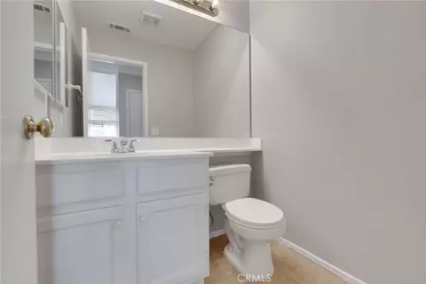 Bath - 43009 Calle Jeminez, Temecula, CA 92592 photo 1 of 2