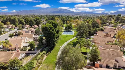 View/Area - 43009 Calle Jeminez, Temecula, CA 92592 photo 17 of 20