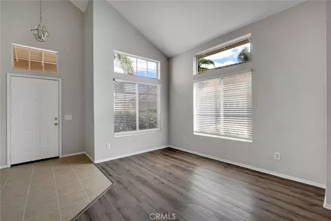 Living - 43009 Calle Jeminez, Temecula, CA 92592 photo 4 of 6