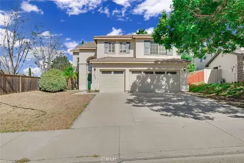 Exterior - 32904 Cinon Dr, Temecula, CA 92592 photo 2 of 8