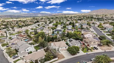 View/Area - 32904 Cinon Dr, Temecula, CA 92592 photo 8 of 12