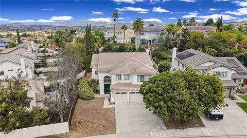 View/Area - 32904 Cinon Dr, Temecula, CA 92592 photo 2 of 12