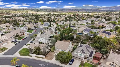 View/Area - 32904 Cinon Dr, Temecula, CA 92592 photo 7 of 12
