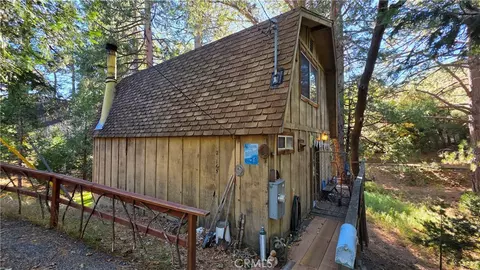25165 Cascade Dr, Idyllwild, CA 92549