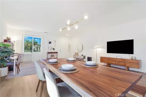 Dining - 12947 Oakdale, Corona, CA 92880 photo 1 of 3