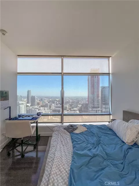 900 W Olympic, Los Angeles, CA 90015