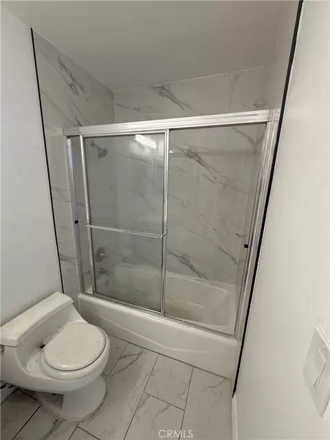 Bath - 700 W La Veta Ave #E4, Orange, CA 92868 photo 1 of 5