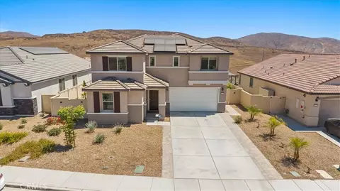 4230 Empressa Cir, Lake Elsinore, CA 92530