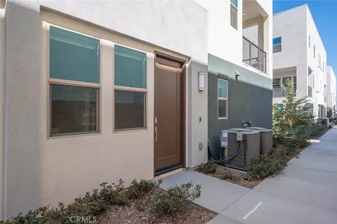 Exterior - 875 Walnut Ter, Montebello, CA 90640 photo 2 of 4