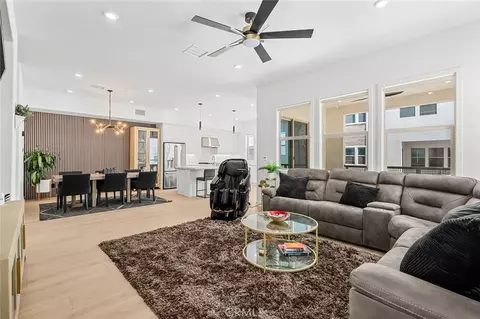 Living - 875 Walnut Ter, Montebello, CA 90640 photo 4 of 4