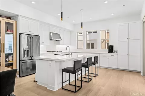 Kitchen - 875 Walnut Ter, Montebello, CA 90640 photo 2 of 5