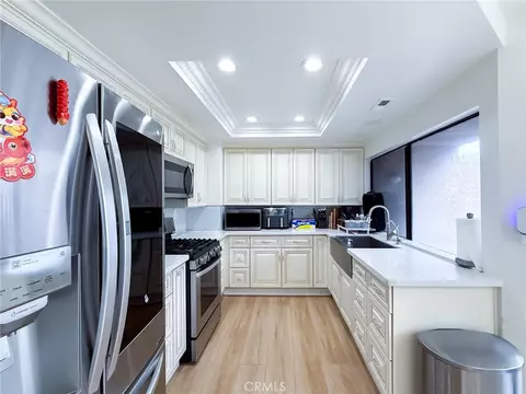 Kitchen - 33 Wildflower Pl, Phillips Ranch, CA 91766 photo 2 of 5