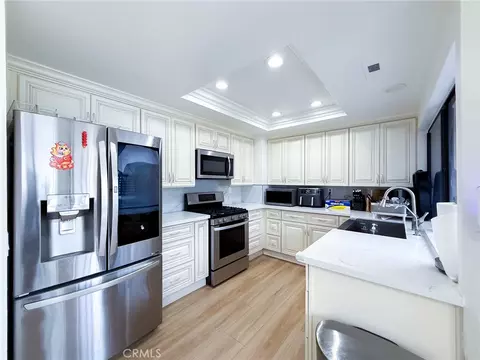 Kitchen - 33 Wildflower Pl, Phillips Ranch, CA 91766 photo 1 of 5