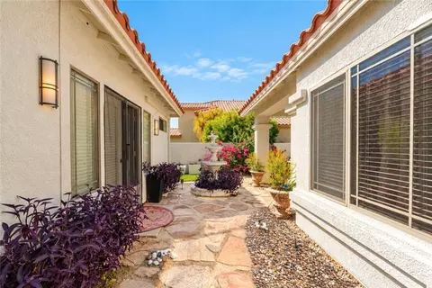 Exterior - 80114 Barcelona Ave, Indio, CA 92201 photo 6 of 15