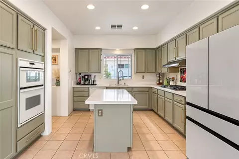 Kitchen - 80114 Barcelona Ave, Indio, CA 92201 photo 5 of 6