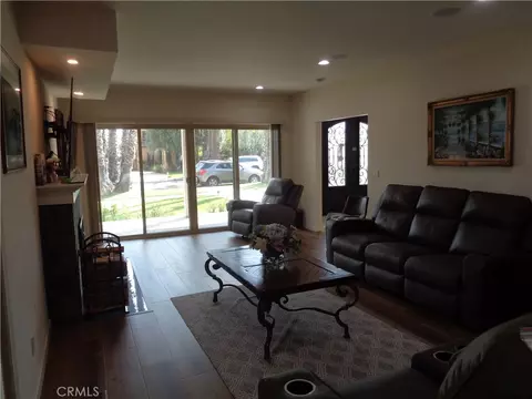 Living - 4057 Pine, Long Beach, CA 90807 photo 4 of 4