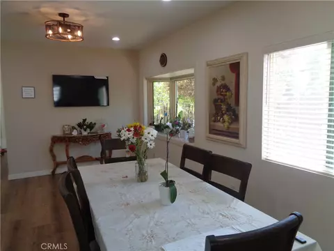 Dining - 4057 Pine, Long Beach, CA 90807 photo 6 of 6