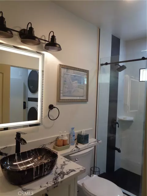 Bath - 4057 Pine, Long Beach, CA 90807 photo 2 of 2