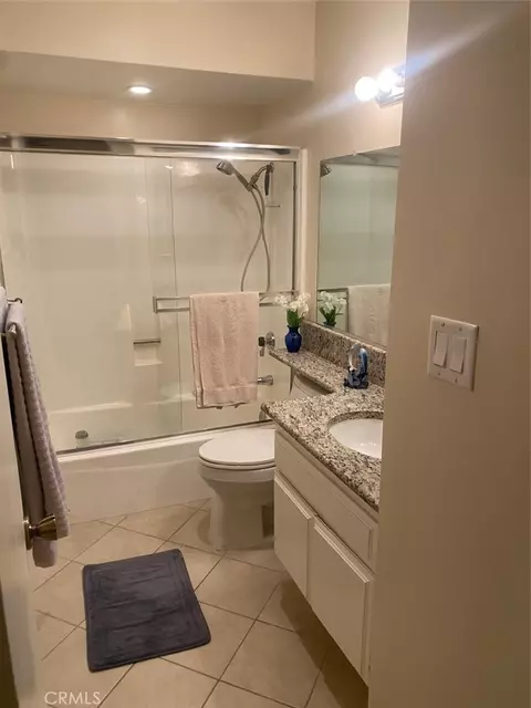 Bath - 49168 Eisenhower, Indio, CA 92201 photo 3 of 3