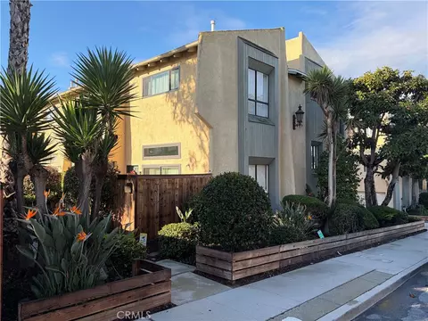 2520 Ruhland Ave #B, Redondo Beach, CA 90278