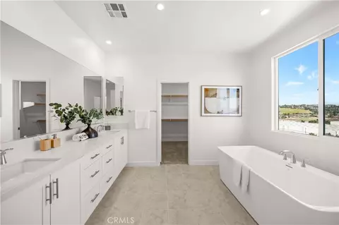 Bath - 22100 Portofino, Walnut, CA 91789 photo 1 of 2