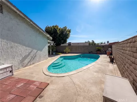 Exterior - 10129 Ashford St, Rancho Cucamonga, CA 91730 photo 7 of 7