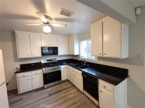 Kitchen - 10129 Ashford St, Rancho Cucamonga, CA 91730 photo 1 of 2