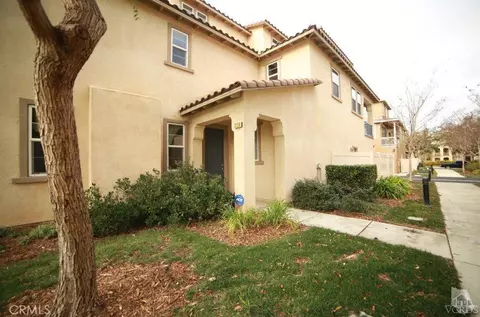 3129 Lisbon Ln, Oxnard, CA 93036 photo 1