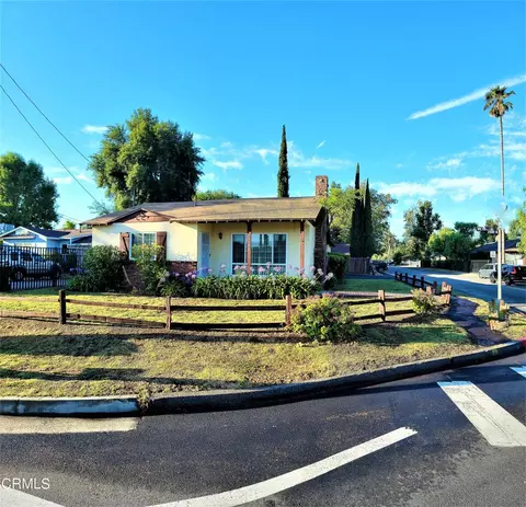23140 Victory Blvd, Woodland Hills, CA 91367