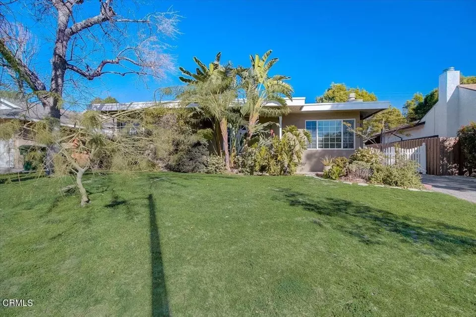 17107 Celtic St, Granada Hills, CA 91344 22 Photos Movoto