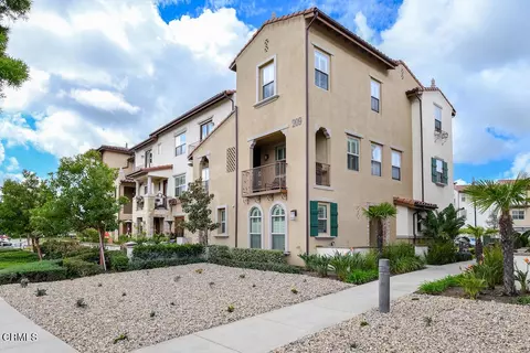 209 Westpark Ct #401, Camarillo, CA 93012