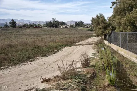 5624 Beardsley Rd, Camarillo, CA 93010 photo 11