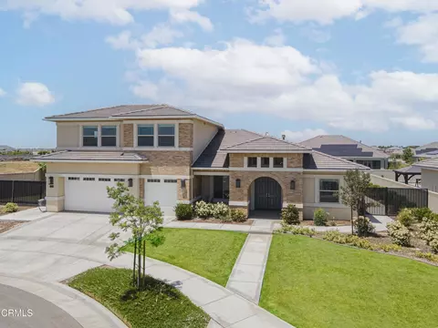 12324 Serenade Dr, Bakersfield, CA 93311