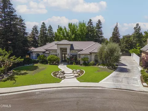 10311 Exsham Dr, Bakersfield, CA 93311