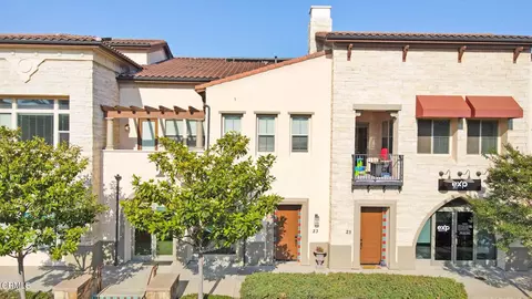 268 Village Commons Blvd, Camarillo, CA 93012