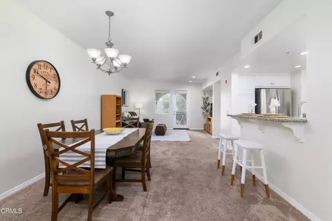 208 Riverdale Ct #707, Camarillo, CA 93012
