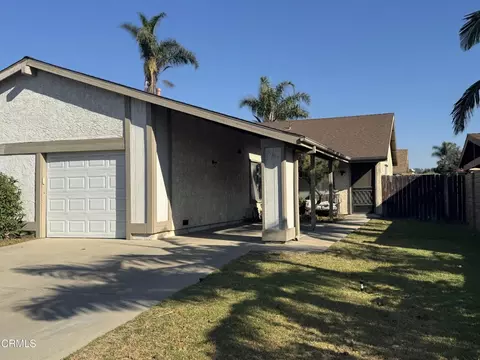 5319 Hidalgo St, Camarillo, CA 93012