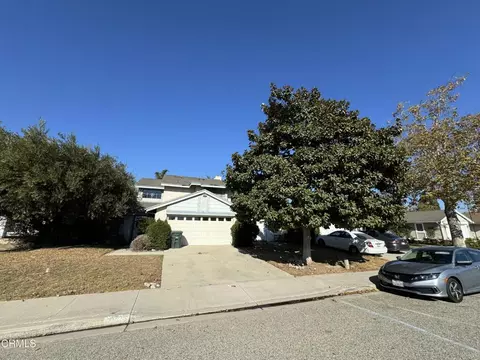 5283 Lynnwood Dr, Camarillo, CA 93012