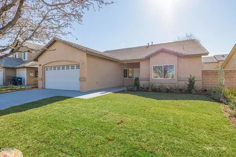 2036 Jenner St, Lancaster, CA 93535