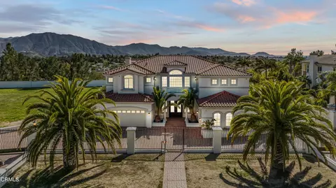 5318 Calarosa Ranch Rd, Camarillo, CA 93012