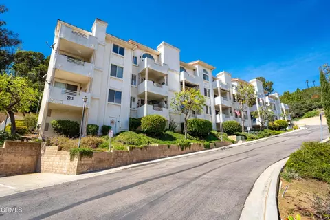 2913 Antonio Dr #204, Camarillo, CA 93010