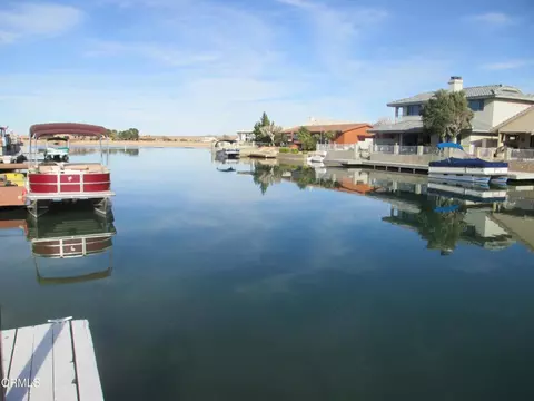 14473 Hurricane Ln, Helendale, CA 92342