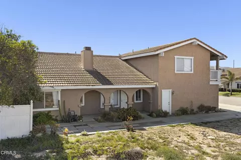 1020 Dunes St, Oxnard, CA 93035