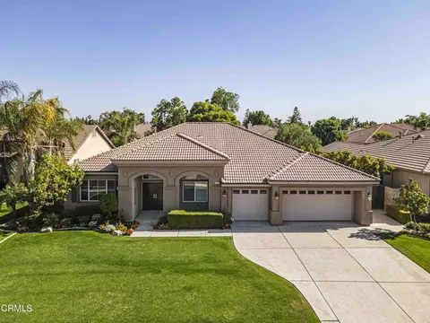 13217 Hinault Dr, Bakersfield, CA 93314