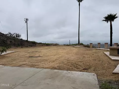 894 W Highland Dr, Camarillo, CA 93010 photo 9