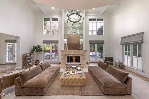 284 Gould Ln, Santa Barbara, CA 93108
