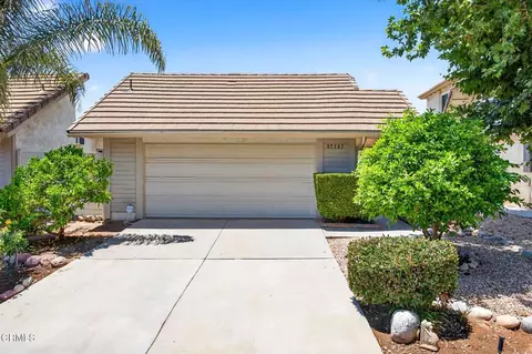 27127 Rio Bosque Dr, Valencia, CA 91354