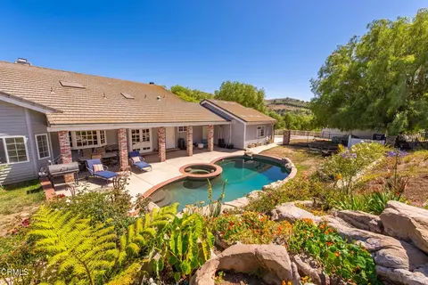 4850 N Moorpark Rd, Thousand Oaks, CA 91360
