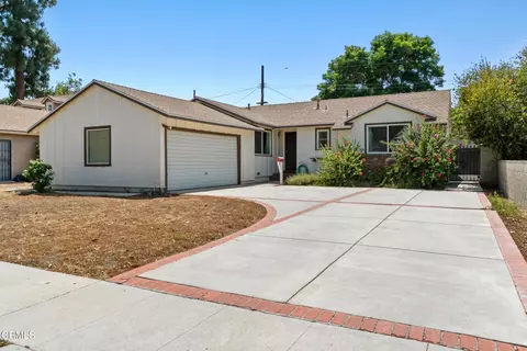 6449 Quakertown Ave, Woodland Hills, CA 91367