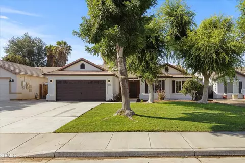 12722 Lavina Ave, Bakersfield, CA 93312